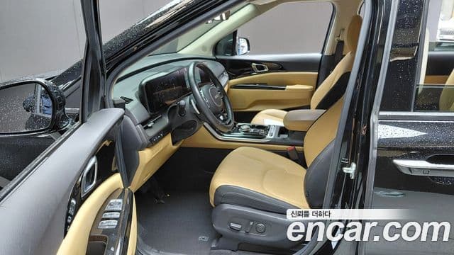 Kia Carnival 2023 — Фото 10/20
