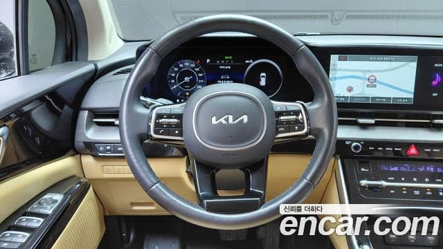 Kia Carnival 2023 — Фото 15/20