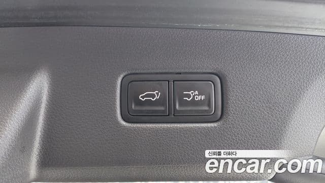 Kia Carnival 2023 — Фото 19/20
