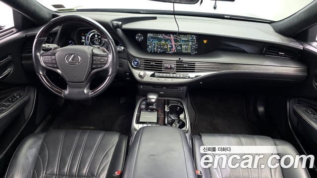 Lexus LS500h 2018 — Şəkil 6/20