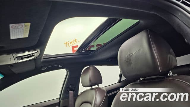 Kia Stinger 2018 — Фото 19/20