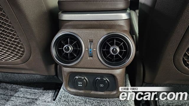 Kia Stinger 2018 — Photo 26/26