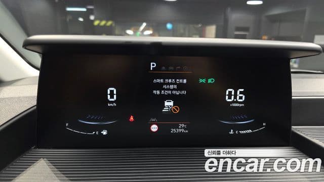Hyundai Staria 2025 — Фото 8/20