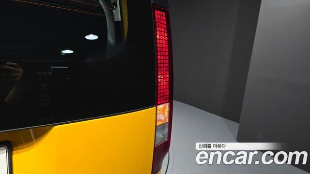 Hyundai Staria 2025 — Şəkil 19/33
