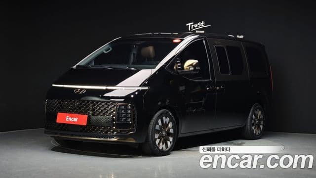 Hyundai Staria 2024 — Фото 1/20