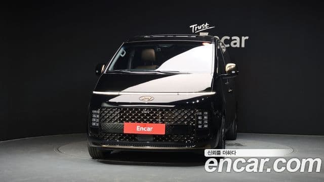 Hyundai Staria 2024 — Фото 3/20