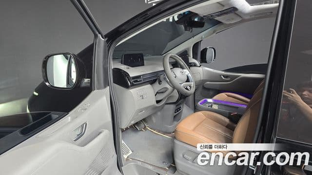 Hyundai Staria 2024 — Фото 10/20