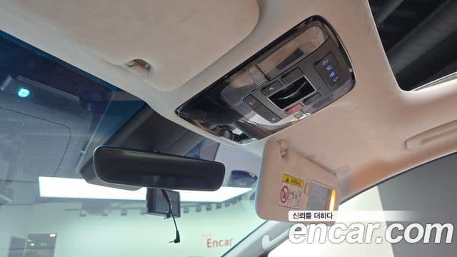Hyundai Staria 2024 — Фото 17/20