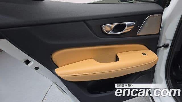 Volvo S60 2023 — ფოტო 5/32