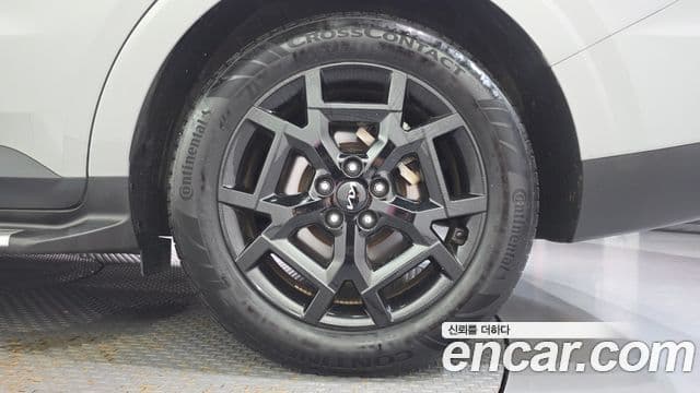 Kia Carnival 2024 — Şəkil 31/35