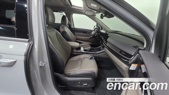 Kia Carnival 2024 — Şəkil 35/35