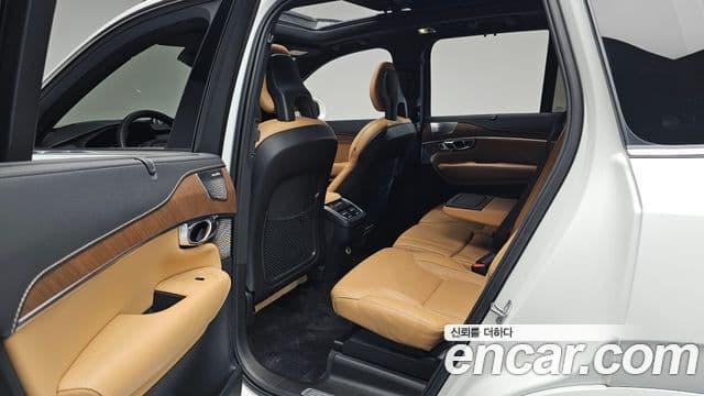 Volvo XC90 2020 — Фото 11/20