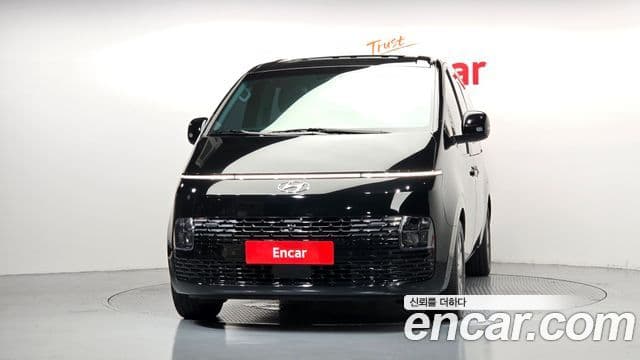 Hyundai Staria 2023 — Фото 3/20