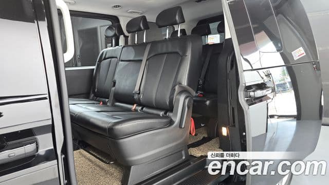 Hyundai Staria 2023 — Фото 11/20