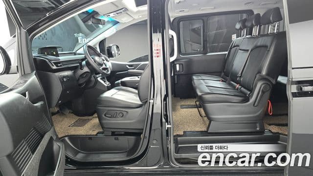 Hyundai Staria 2023 — Фото 12/20