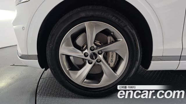 Genesis GV70 2025 — Şəkil 2/33