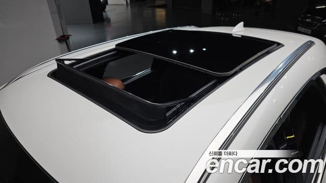 Genesis GV70 2025 — Şəkil 9/33