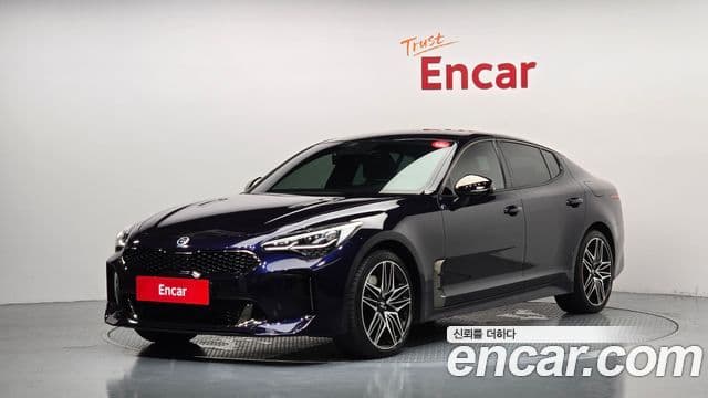 Kia Stinger 2020 — Фото 1/20