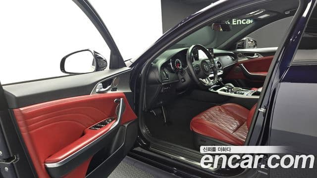 Kia Stinger 2020 — Фото 10/20