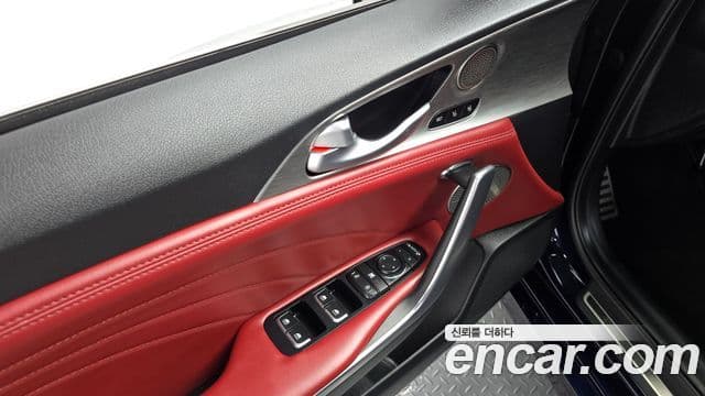 Kia Stinger Meister 2020 — ფოტო 25/30