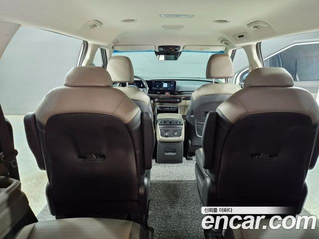 Kia Carnival 2024 — Фото 11/20