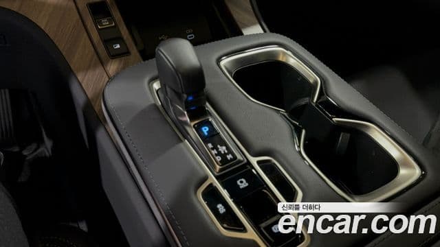 Lexus LM 2025 — Фото 7/16
