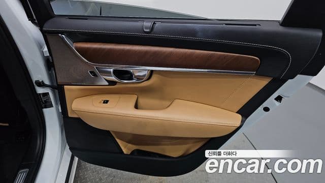 Volvo S90 2019 — Şəkil 14/32