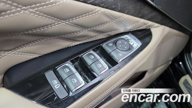 Kia K8 2023 — Photo 28/32