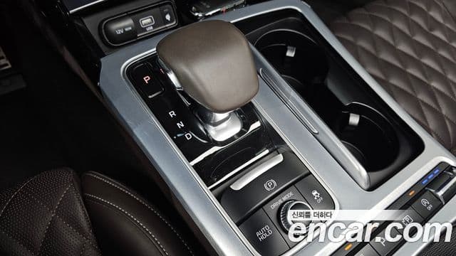 Kia Stinger 2022 — Фото 9/20