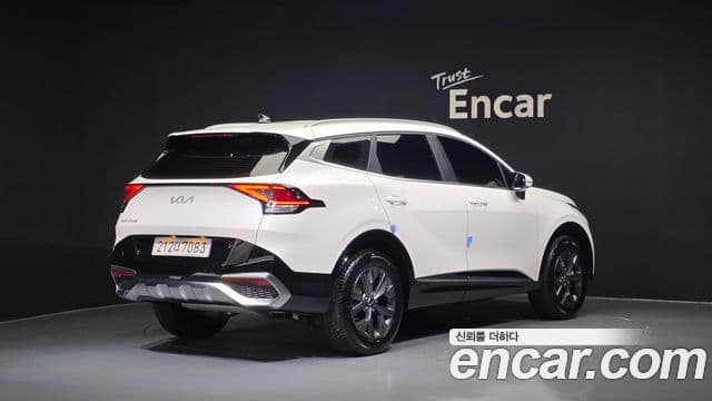 Kia Sportage 2022 — Фото 2/20