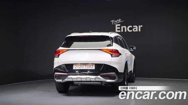 Kia Sportage 2022 — Фото 4/20
