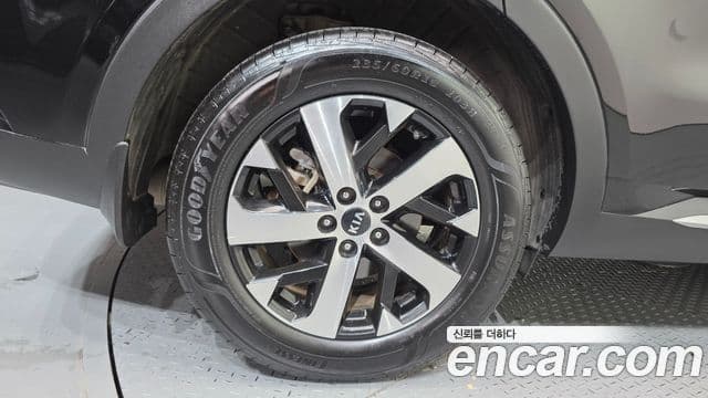 Kia Sorento 2020 — Фото 5/20