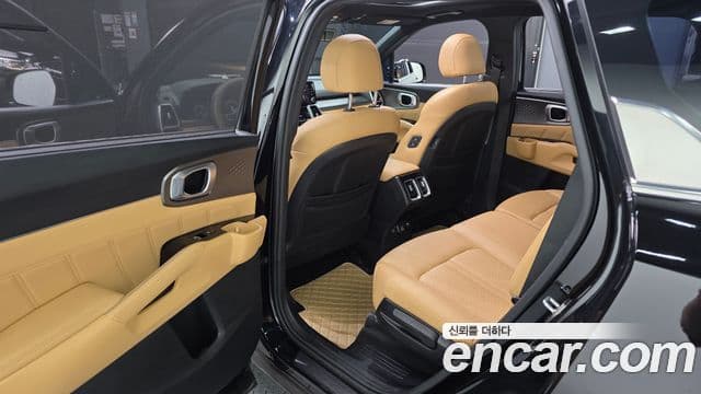 Kia Sorento 2020 — Фото 11/20