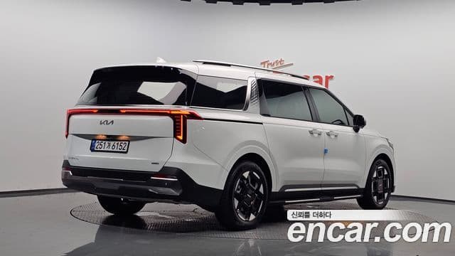 Kia Carnival 2026 — Фото 2/20