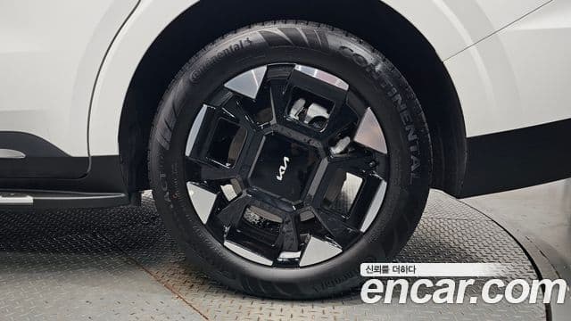 Kia Carnival 2026 — ფოტო 7/36