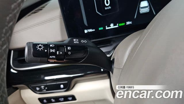 Kia Carnival 2026 — ფოტო 6/36