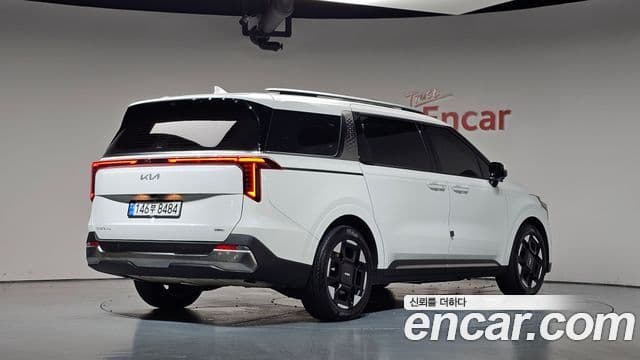 Kia Carnival 2024 — Фото 2/20