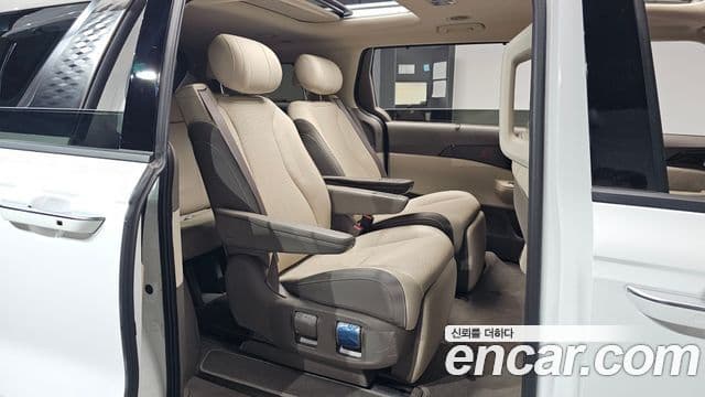 Kia Carnival 2024 — Фото 11/20