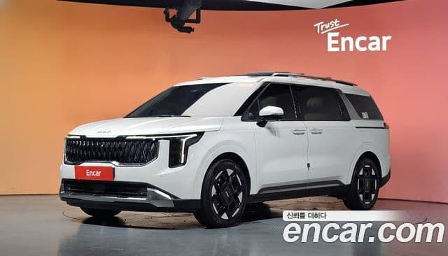 Kia Carnival 2024 — Фото 1/20