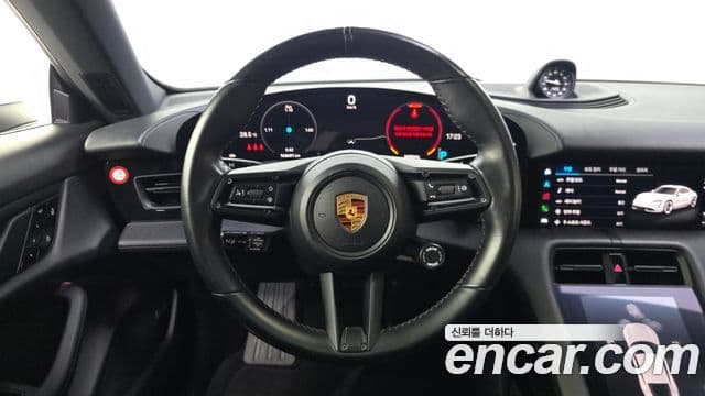 Porsche Taycan 2021 — ფოტო 20/20