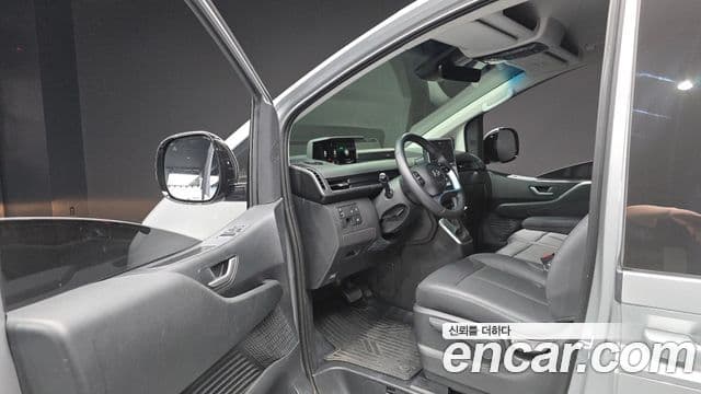 Hyundai Staria 2025 — Фото 10/20
