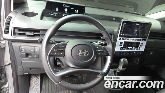 Hyundai Staria 2025 — Фото 13/20