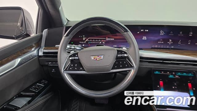 Cadillac Escalade 2025 — Фото 12/20