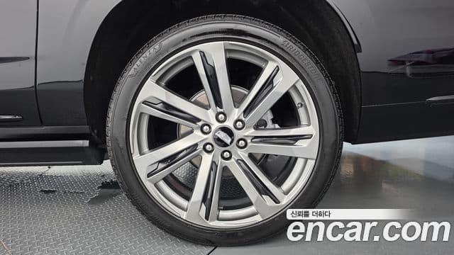 Cadillac Escalade 2025 — Şəkil 13/41