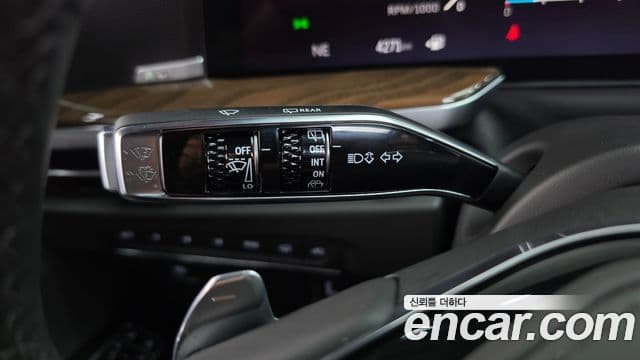 Cadillac Escalade 2025 — Şəkil 20/41