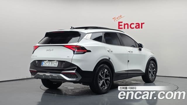 Kia Sportage 2022 — Фото 2/20