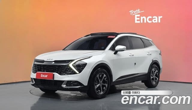 Kia Sportage 2022 — Фото 1/20