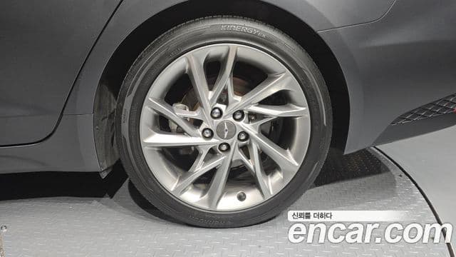 Genesis G70 2021 — Şəkil 8/33