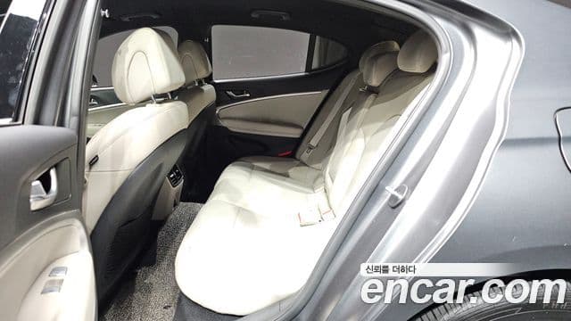 Genesis G70 2021 — Şəkil 27/33