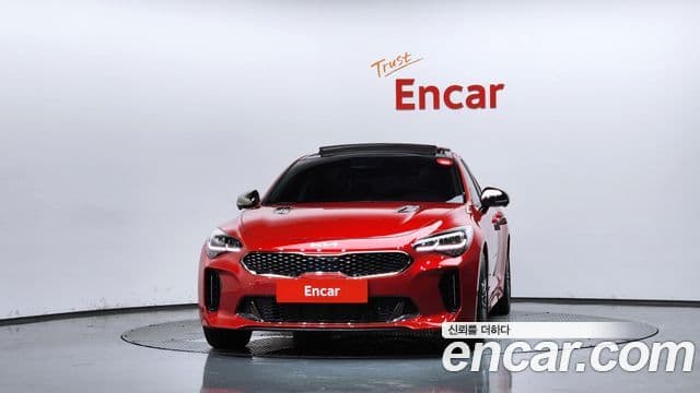 Kia Stinger 2022 — Фото 3/20